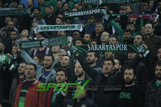 Sakaryaspor-Samsunspor maçı fotoğrafları