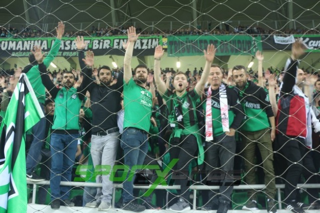 Sakaryaspor-Samsunspor maçı fotoğrafları