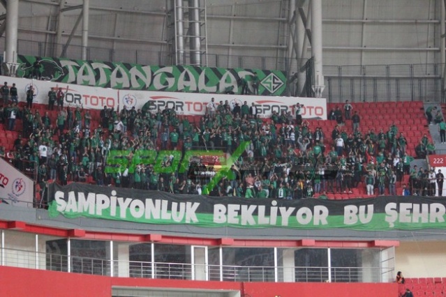 Samsunspor-Sakaryaspor maçı fotoğrafları
