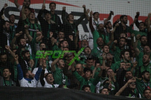 Samsunspor-Sakaryaspor maçı fotoğrafları