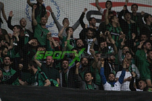 Samsunspor-Sakaryaspor maçı fotoğrafları