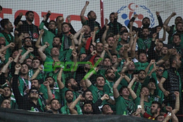 Samsunspor-Sakaryaspor maçı fotoğrafları