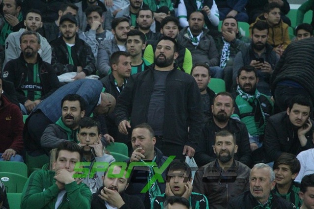 Sakaryaspor-Samsunspor maçı fotoğrafları