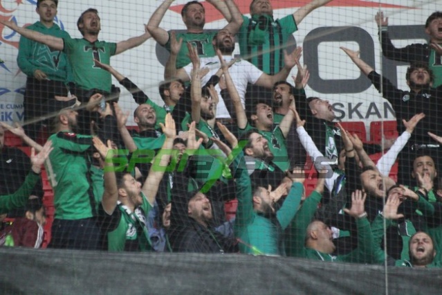 Samsunspor-Sakaryaspor maçı fotoğrafları