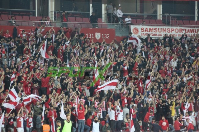 Samsunspor-Sakaryaspor maçı fotoğrafları