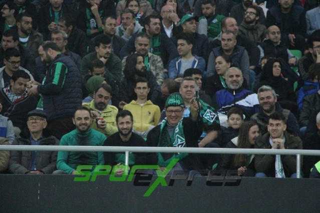 Sakaryaspor-Samsunspor maçı fotoğrafları