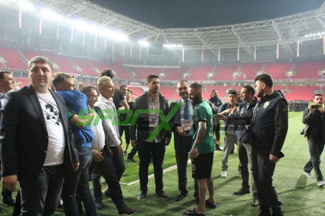 Samsunspor-Sakaryaspor maçı fotoğrafları