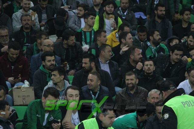 Sakaryaspor-Samsunspor maçı fotoğrafları