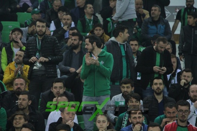 Sakaryaspor-Samsunspor maçı fotoğrafları