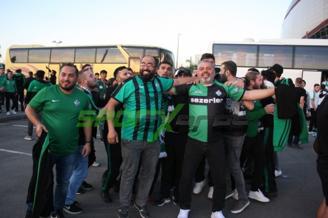Samsunspor-Sakaryaspor maçı fotoğrafları