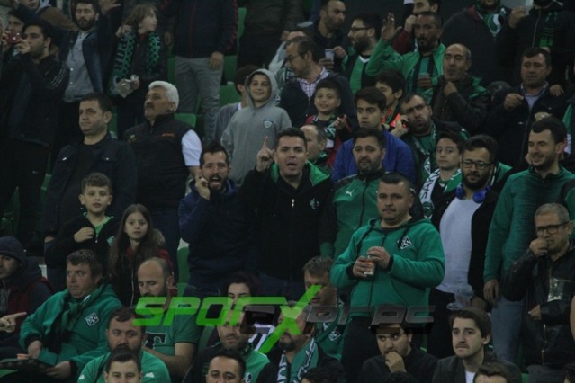 Sakaryaspor-Samsunspor maçı fotoğrafları