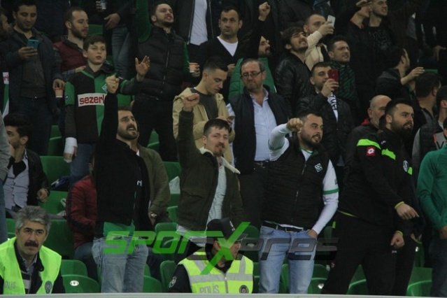 Sakaryaspor-Samsunspor maçı fotoğrafları