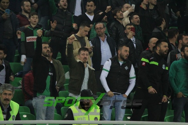 Sakaryaspor-Samsunspor maçı fotoğrafları