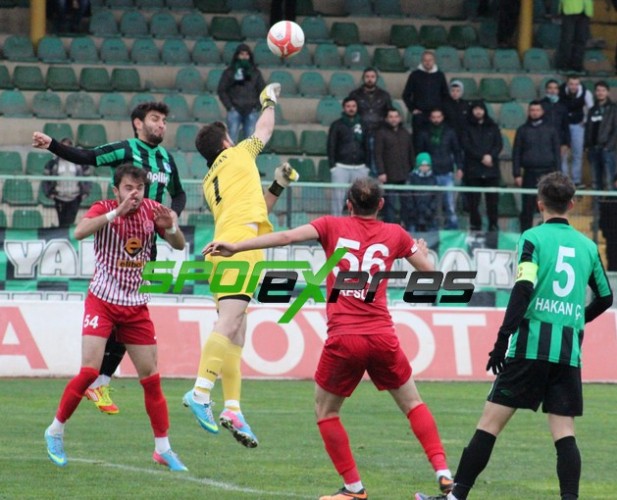 Sakaryaspor-Sandıklıspor:0-0