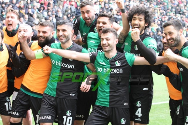 Sakaryaspor-Adıyaman maçından fotoğraflar