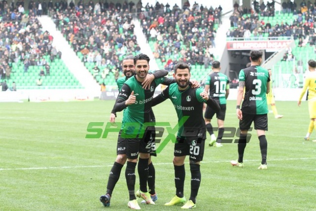 Sakaryaspor-Adıyaman maçından fotoğraflar