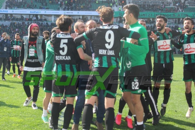 Sakaryaspor-Bandırmaspor maçı fotoğrafları