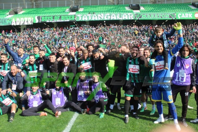 Sakaryaspor-Bandırmaspor maçı fotoğrafları