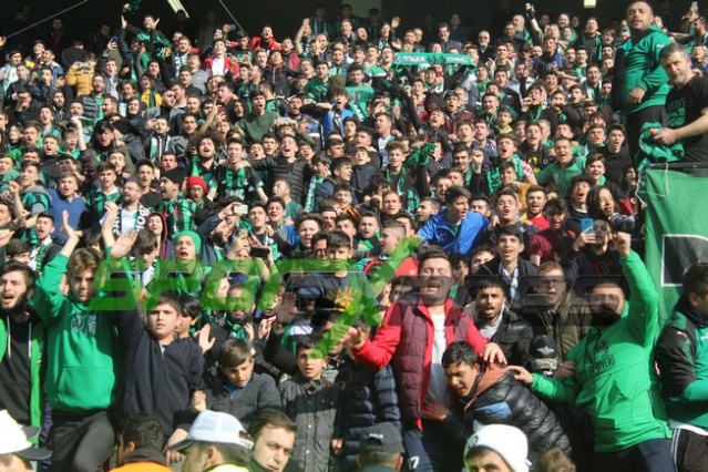 Sakaryaspor-Bandırmaspor maçı fotoğrafları