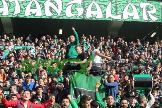 Sakaryaspor-Bandırmaspor maçı fotoğrafları