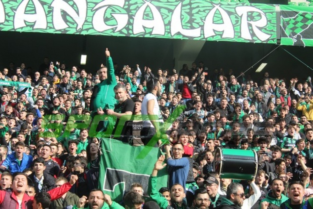 Sakaryaspor-Bandırmaspor maçı fotoğrafları