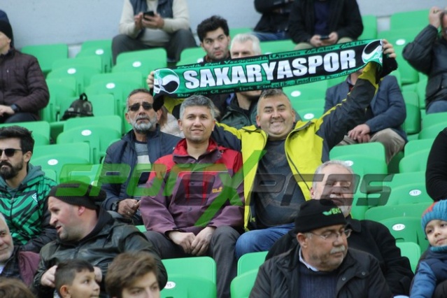 Sakaryaspor-Bandırmaspor maçı fotoğrafları