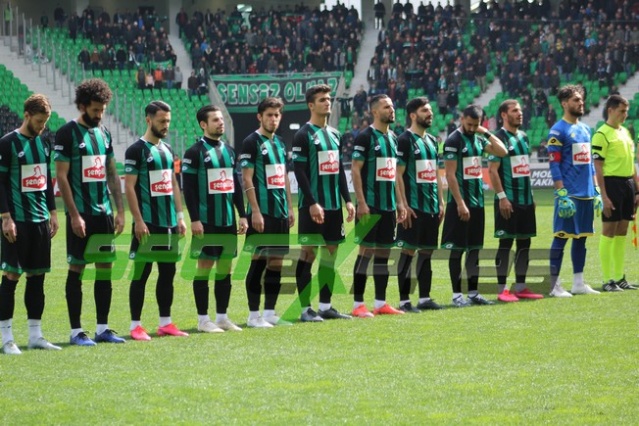 Sakaryaspor-Bandırmaspor maçı fotoğrafları