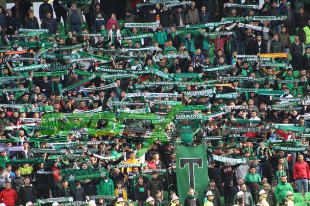 Sakaryaspor-Bandırmaspor maçı fotoğrafları