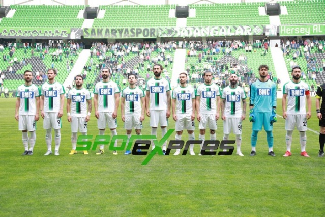 Sakaryaspor-Bayrampaşaspor maçı fotoğrafları