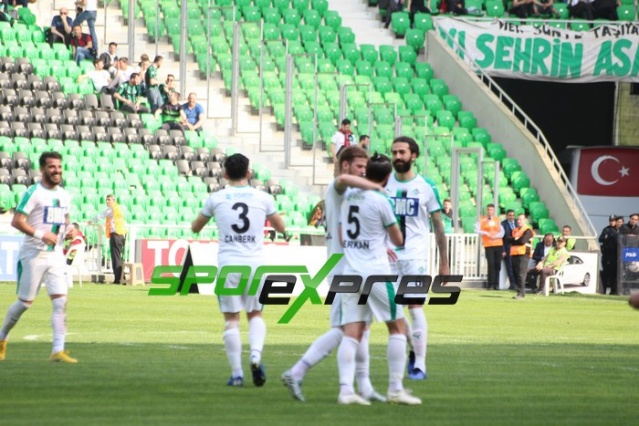 Sakaryaspor-Bayrampaşaspor maçı fotoğrafları