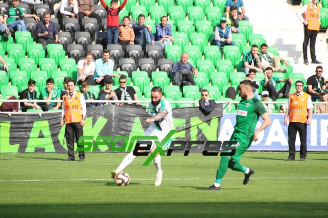 Sakaryaspor-Bayrampaşaspor maçı fotoğrafları