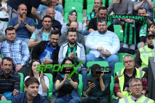 Sakaryaspor-Bayrampaşaspor maçı fotoğrafları