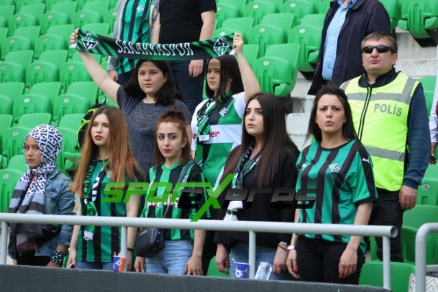Sakaryaspor-Bayrampaşaspor maçı fotoğrafları