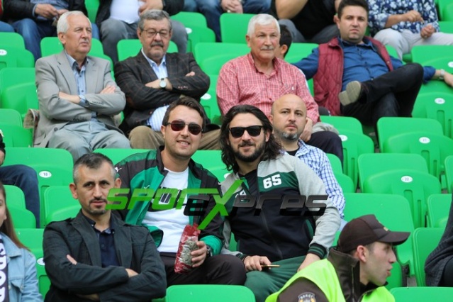 Sakaryaspor-Bayrampaşaspor maçı fotoğrafları