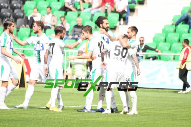 Sakaryaspor-Bayrampaşaspor maçı fotoğrafları