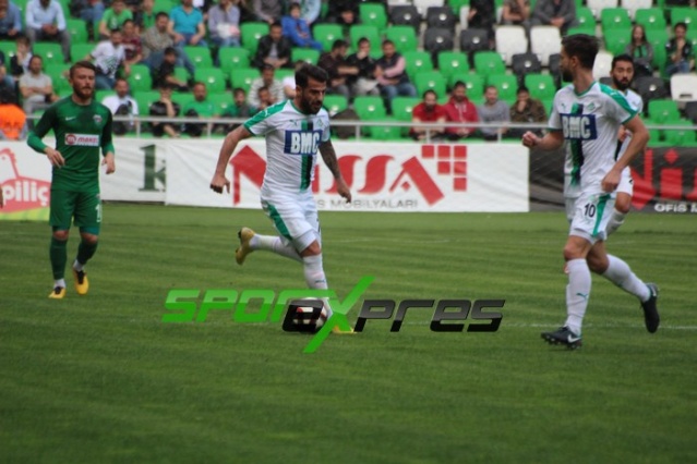 Sakaryaspor-Bayrampaşaspor maçı fotoğrafları