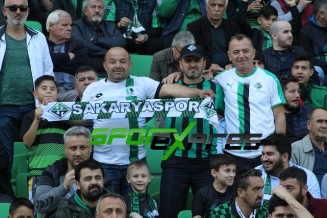 Sakaryaspor-Eyüpspor maçı fotoğrafları