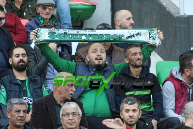 Sakaryaspor-Eyüpspor maçı fotoğrafları