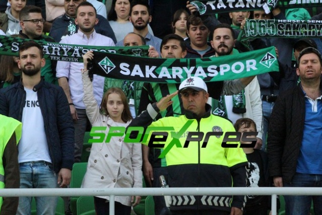 Sakaryaspor-Eyüpspor maçı fotoğrafları