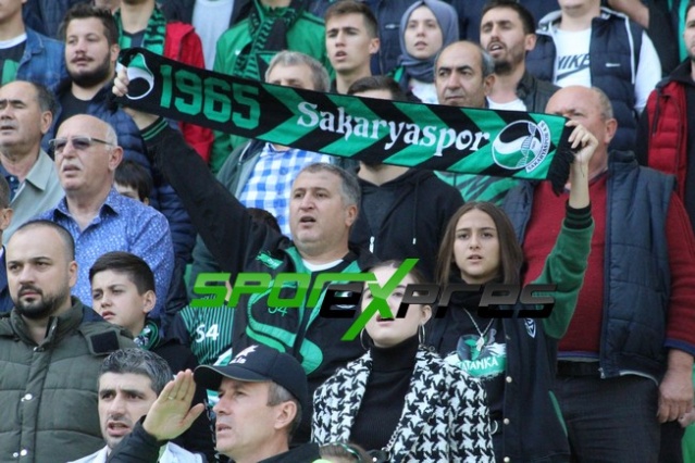 Sakaryaspor-Eyüpspor maçı fotoğrafları