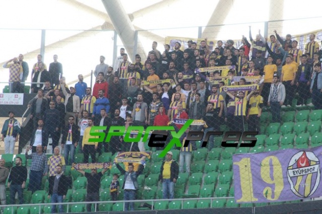 Sakaryaspor-Eyüpspor maçı fotoğrafları