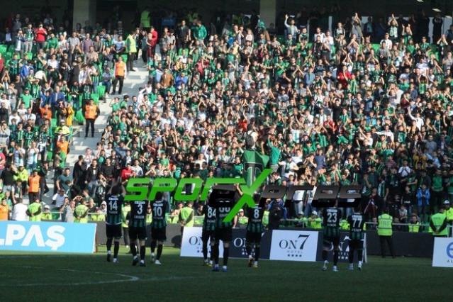 Sakaryaspor-Eyüpspor maçı fotoğrafları