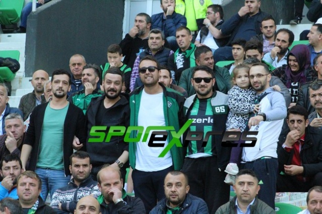 Sakaryaspor-Eyüpspor maçı fotoğrafları