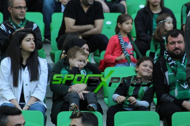 Sakaryaspor-Eyüpspor maçı fotoğrafları