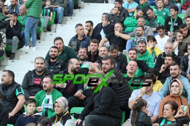 Sakaryaspor-Eyüpspor maçı fotoğrafları