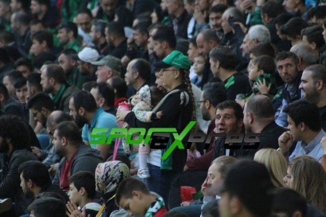 Sakaryaspor-Eyüpspor maçı fotoğrafları