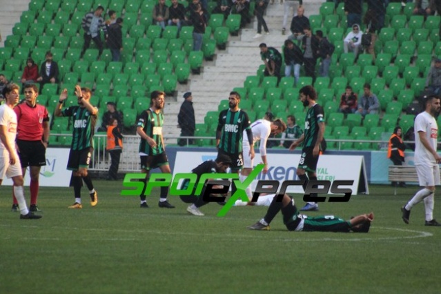 Sakaryaspor-Eyüpspor maçı fotoğrafları