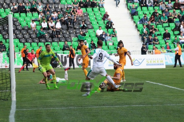 Sakaryaspor-Eyüpspor maçı fotoğraflar