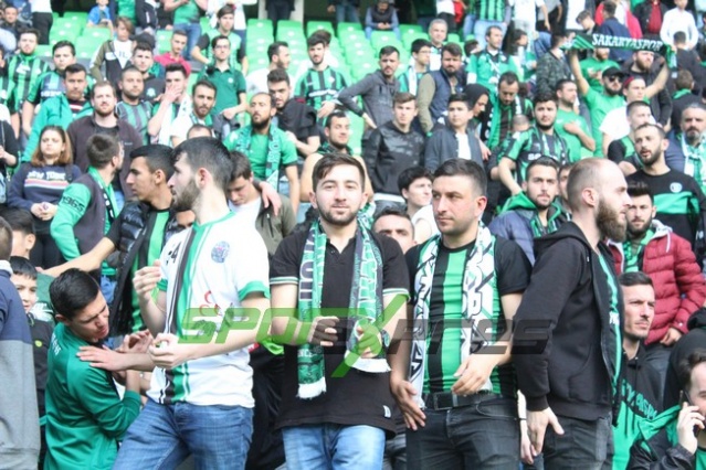 Sakaryaspor-Eyüpspor maçı fotoğraflar