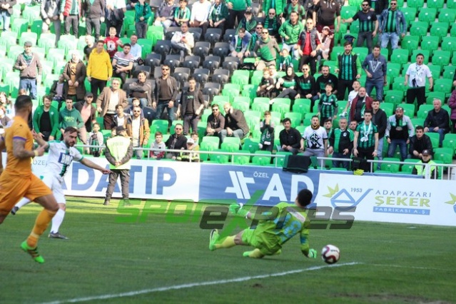 Sakaryaspor-Eyüpspor maçı fotoğraflar